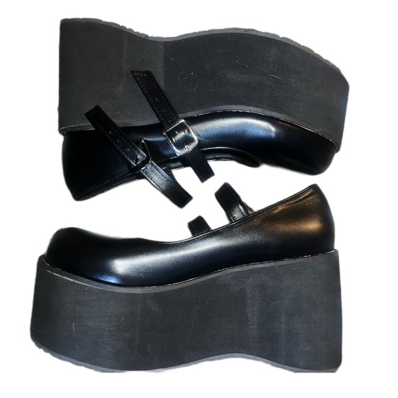 Delia’s for Dolls kill Black Double Strap Mary Jane Platforms - Picture 2 of 11